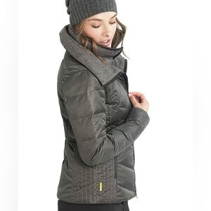 Lolë/Colleen Women’s Down Jacket 
Size Small 4/6